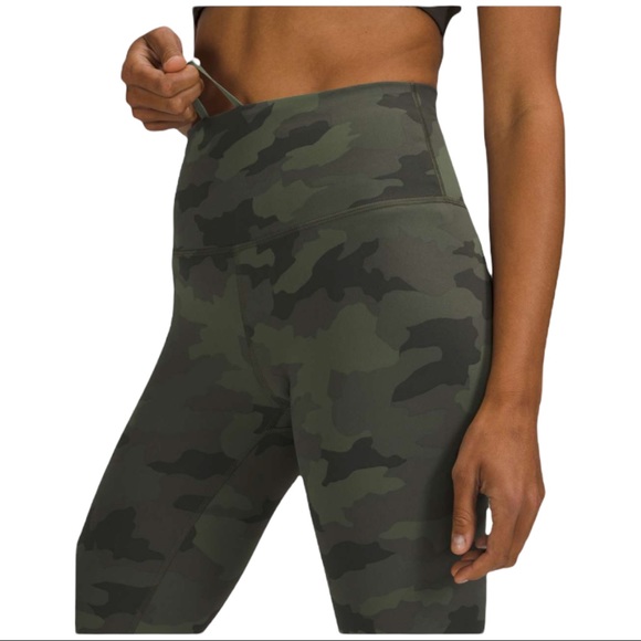 NWT Lululemon Wunder Train High Rise Crop 23" - Picture 3 of 14